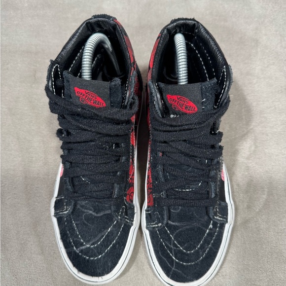 Vans x Stranger Things Sk8-Hi Reissue Sneakers - Picture 7 of 12